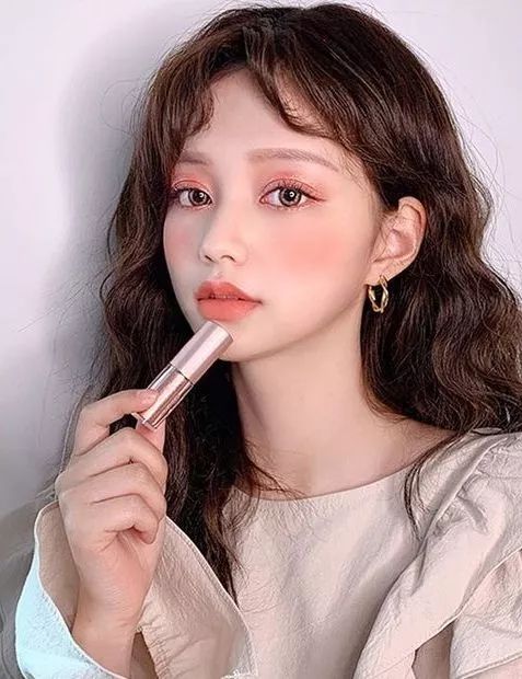 韩国女生们都在用什么化妆品?