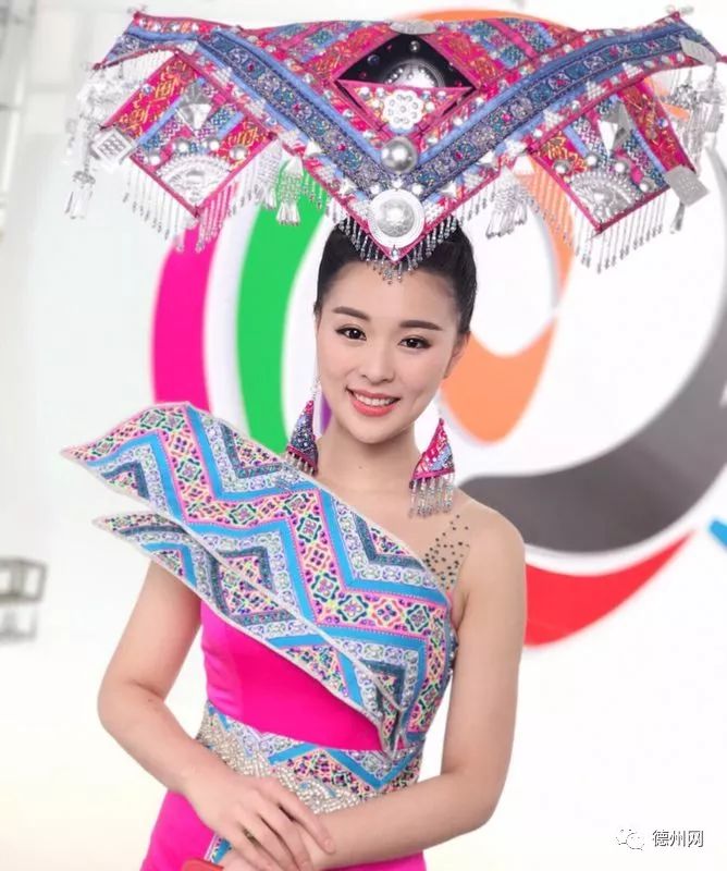 著名歌星李思宇倾情演唱,何嗣平作词,全德胜作曲,何嗣平精心打造_广西