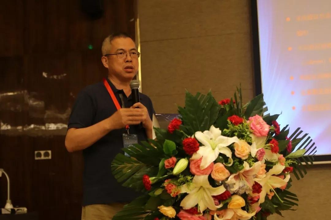 李佑祥教授来自首都医科大学附属北京天坛医院的李佑祥教授带来"