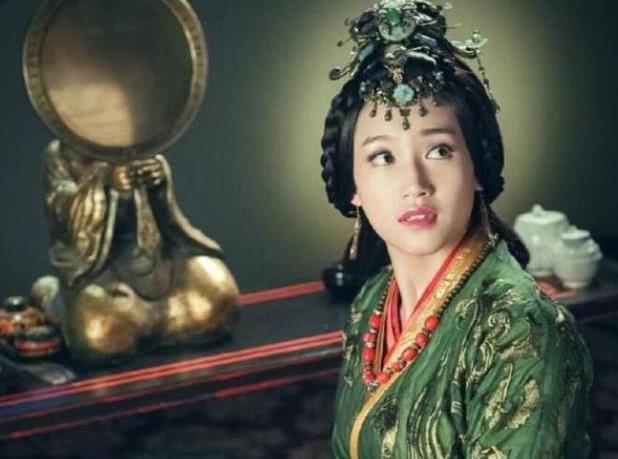 可是明熹宗还是有远见的,将皇位传给了朱由检,也就是中国明朝最后一个