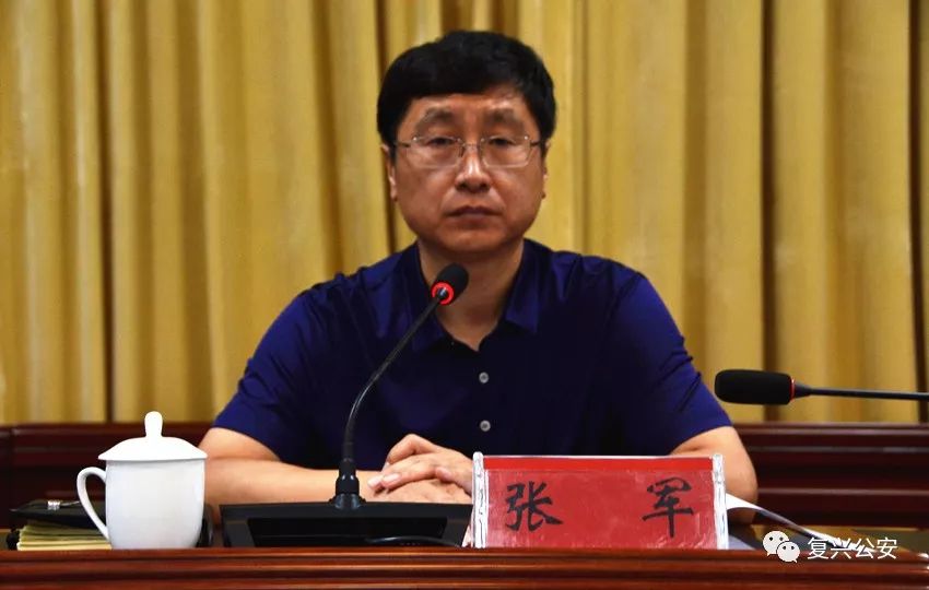 常委,政法委书记崔玉民传达了全市扫黑除恶专项斗争第十三次会议精神