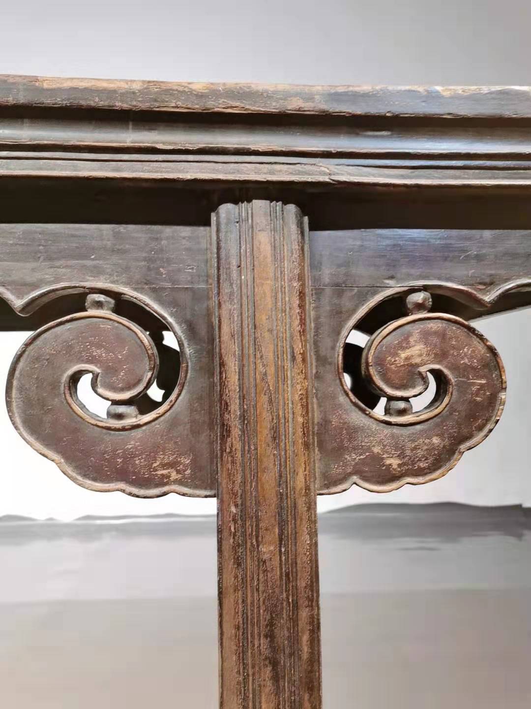 明式独板翘头案