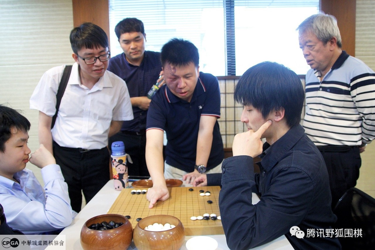 十段赛许皓鋐零封卫冕手握双冠