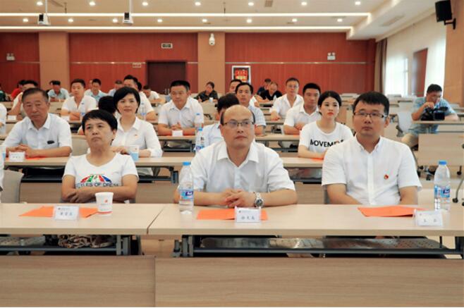 七一建党节前夕鄱阳县委统战部工商联举办红色教育图