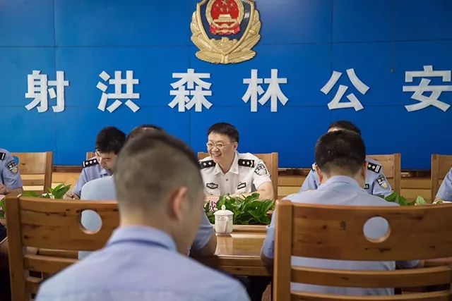 省森林公安局局长范成绪高度肯定我县森林公安工作