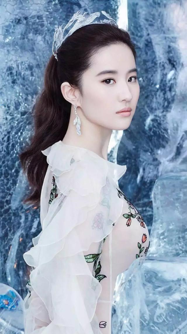 仙女刘亦菲高清写真大图,网友:简直是神仙颜值