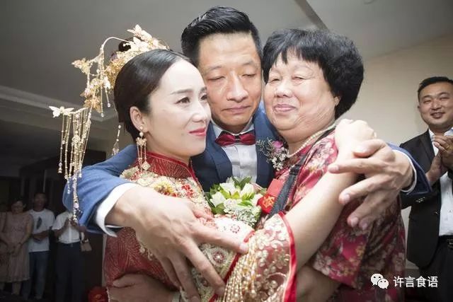 幸福到让人泪崩实录聋哑人的婚礼现场无言的爱更感人