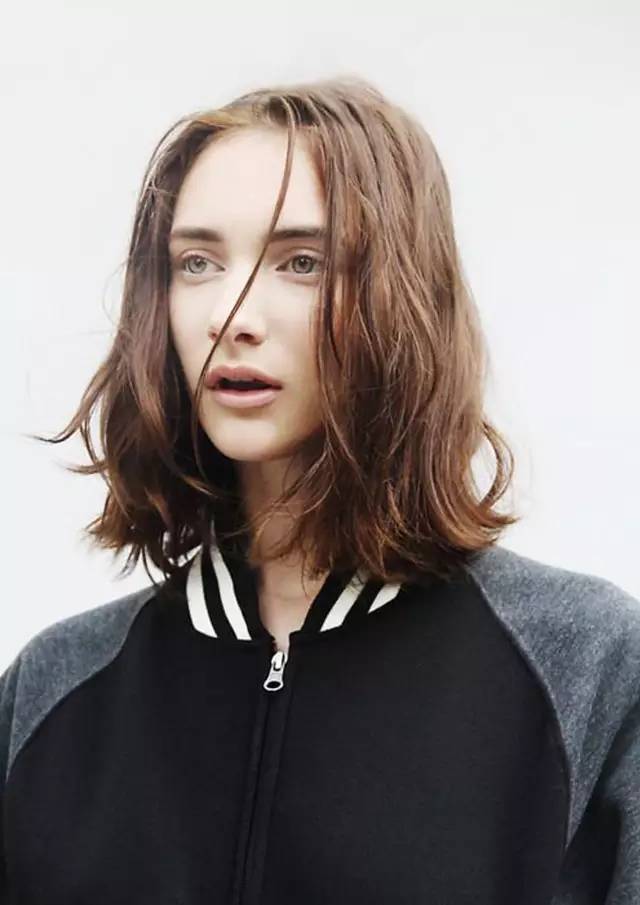 棕发性感半湿润更诱人