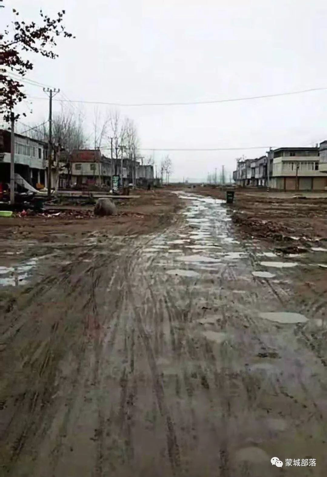 蒙城"南大门"成了"烂大门"?