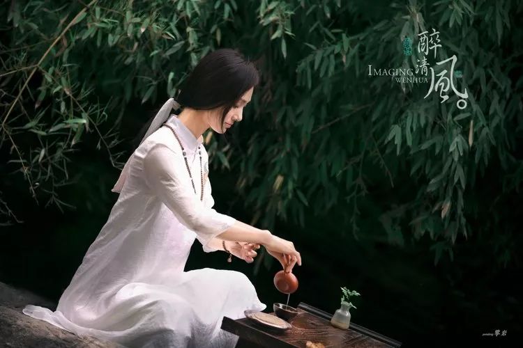 音乐:山野幽居艺术家:王俊雄文字:雨法雨本文为雨法雨原创内容,欢迎