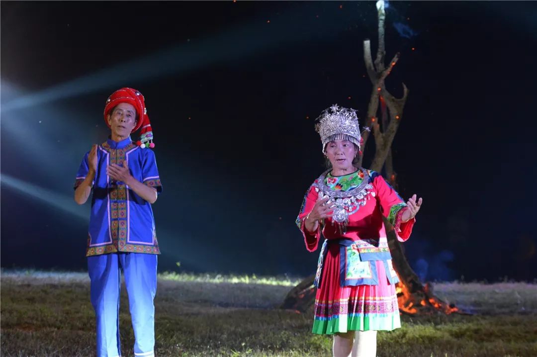 嘉宾发言开场演出山歌对唱现场花絮(现场太过火暴,相机要罢工)