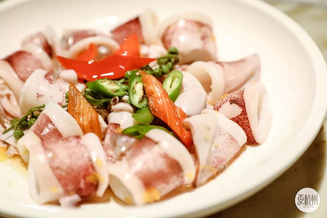 以后别家的白灼鱿鱼怕是入不了眼咯!