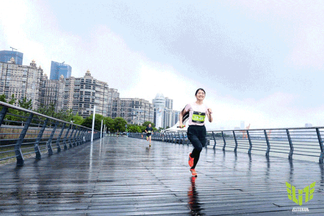 丨2019eliterun精英跑接力赛徐汇科创金融专场33支精英队伍雨中完赛