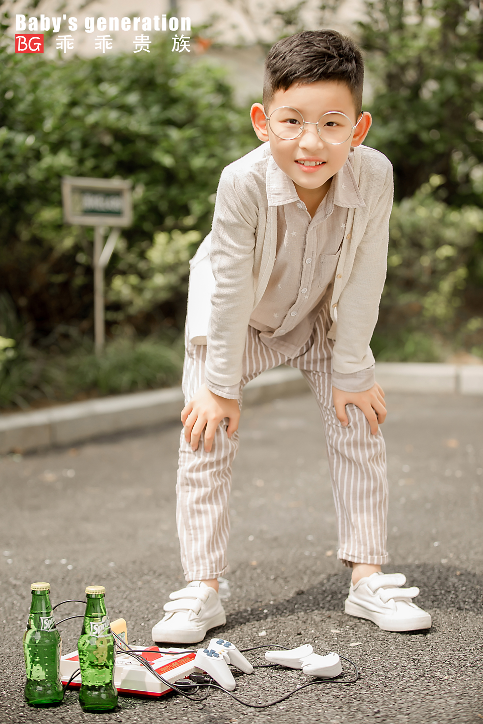 一组清爽大男孩外景