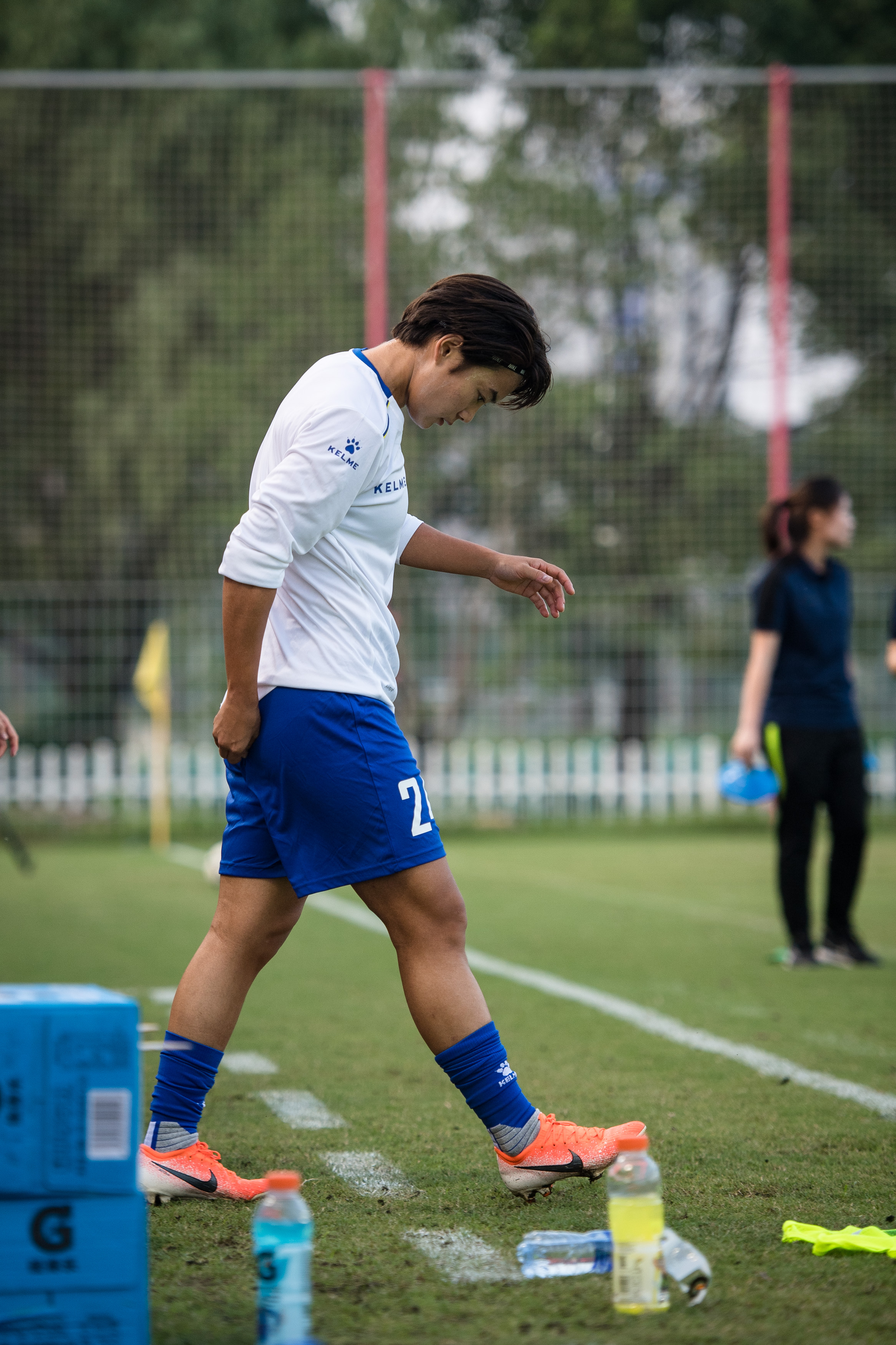 足球王霜回归女足超级联赛首秀