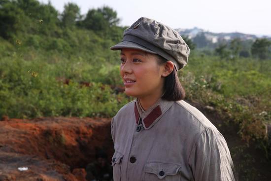 丈夫是条硬汉,26岁貌美的她也是条女汉子,后成为副厅干部!_缪敏