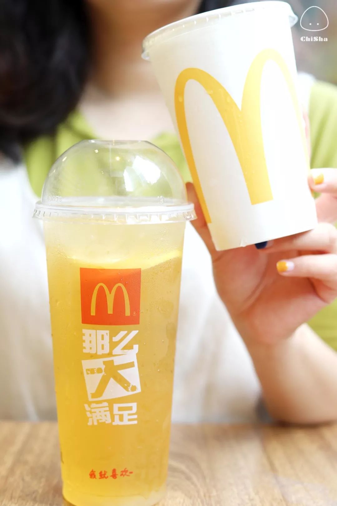 这次喝的两款麦当劳新饮品,都是由:可口可乐出品的fuze tea低糖茉莉
