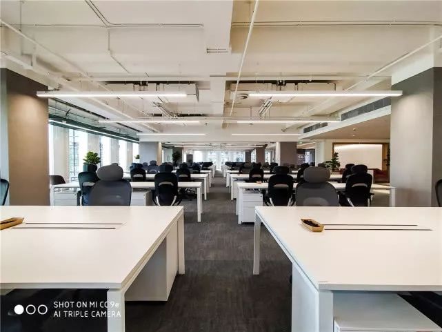 用小米cc9e拍小米科技园雷军口中的52亿内部长这样