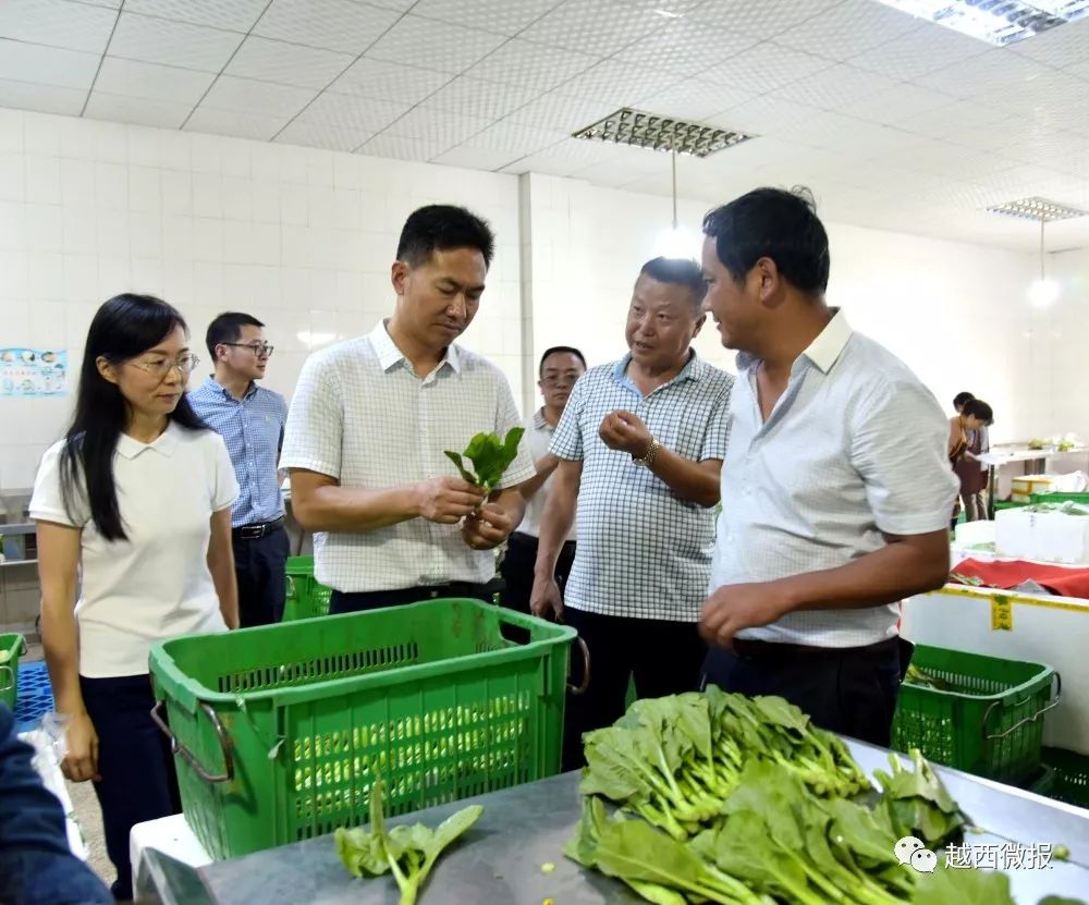 头条袁洪带队赴德阳市旌阳区考察对接脱贫攻坚相关事宜