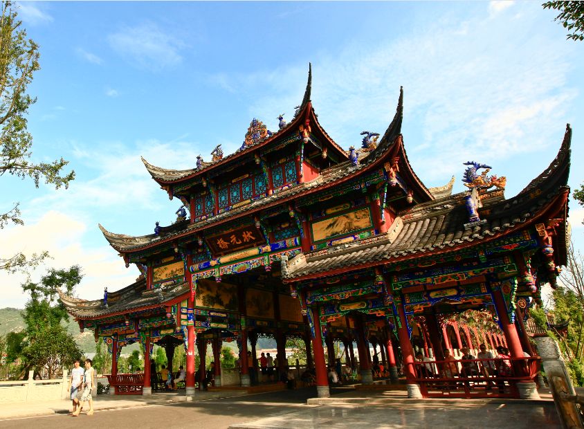 文化的"状元桥",还有全市保存最完好的古文庙建筑群——璧山文庙等