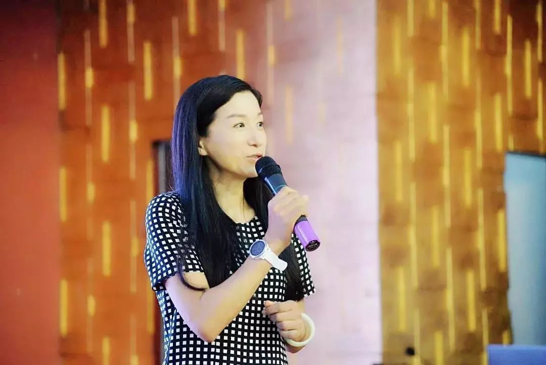 老师为2019教师研修班项目(荆门班)共118所学校(每所学校一名代表)的