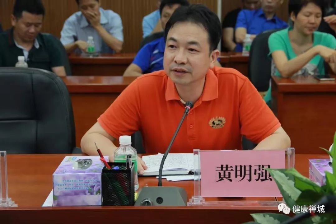 接着黄明强副局长结合"迎大庆,保平安"安全生产百日