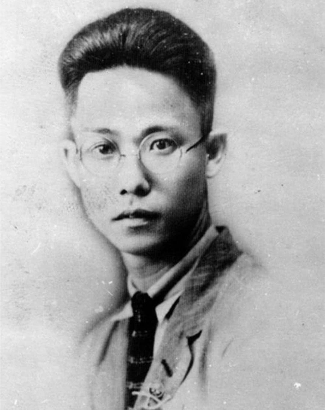 此人名叫阮啸仙,了解中共历史的人,一定对他不会陌生,阮啸仙在1921年