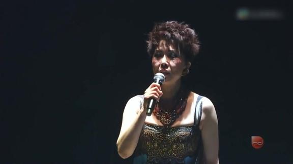 关菊英演唱讲不出声好听