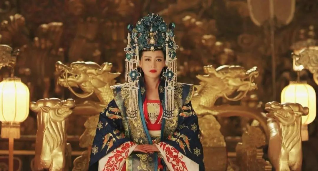 刘娥也非常简朴,当初身为皇后时服饰简朴,当了太后依然未改习性