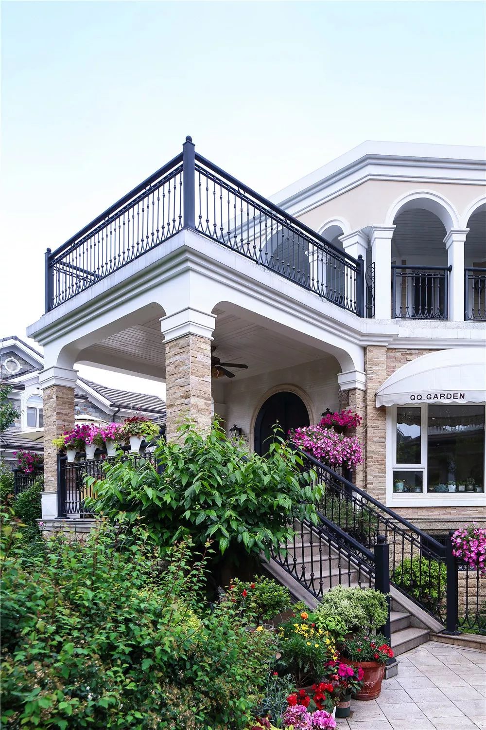 700㎡美式独栋别墅设计浪漫生活从这里开始