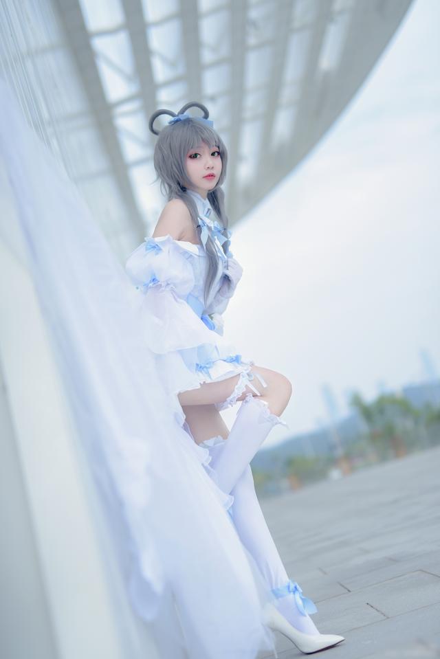 三组不同形象的洛天依cosplay作品欣赏画面让人非常赏心悦目