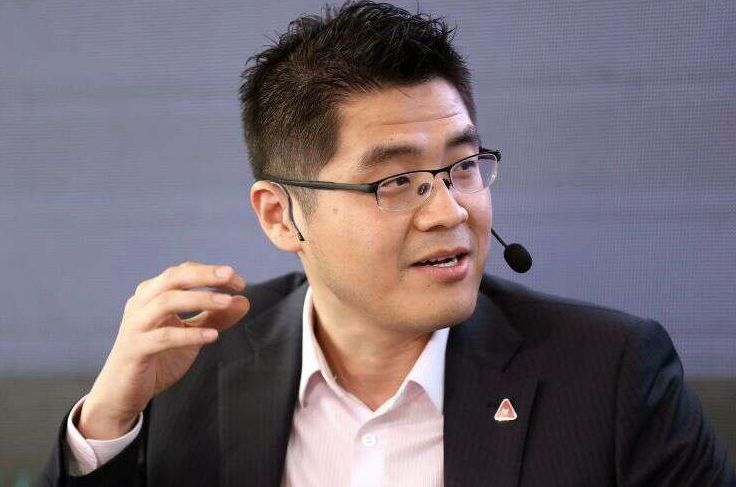 牛电科技 ceo 李彦.图片来自:彭博社城市交通便利是人们的基本需求.