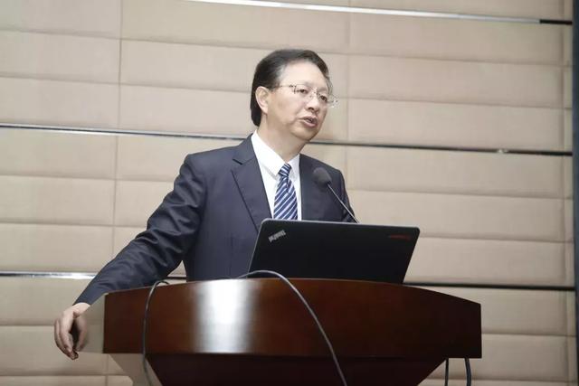 纪委书记李冠宏,副院长邬利娜,黄美近,吴小剑,院长助理姚麟,郭学峰