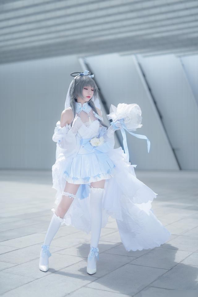 三组不同形象的洛天依cosplay作品欣赏画面让人非常赏心悦目