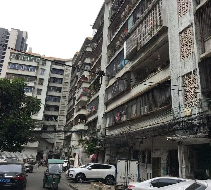电白一批豪宅被法院拍卖有看中的吗