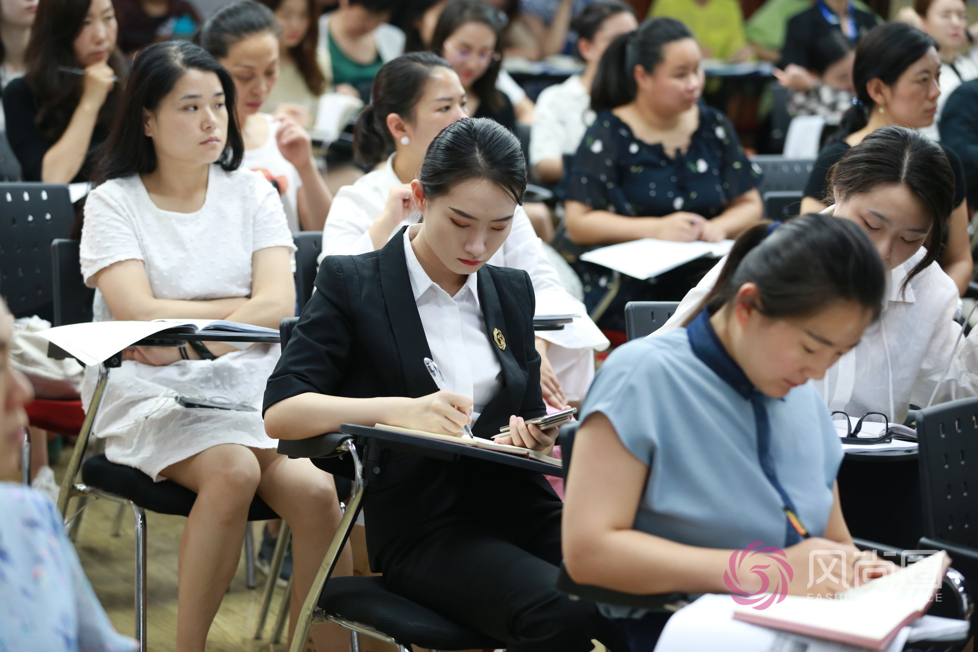 礼仪培训师为什么要学习心灵成长课程