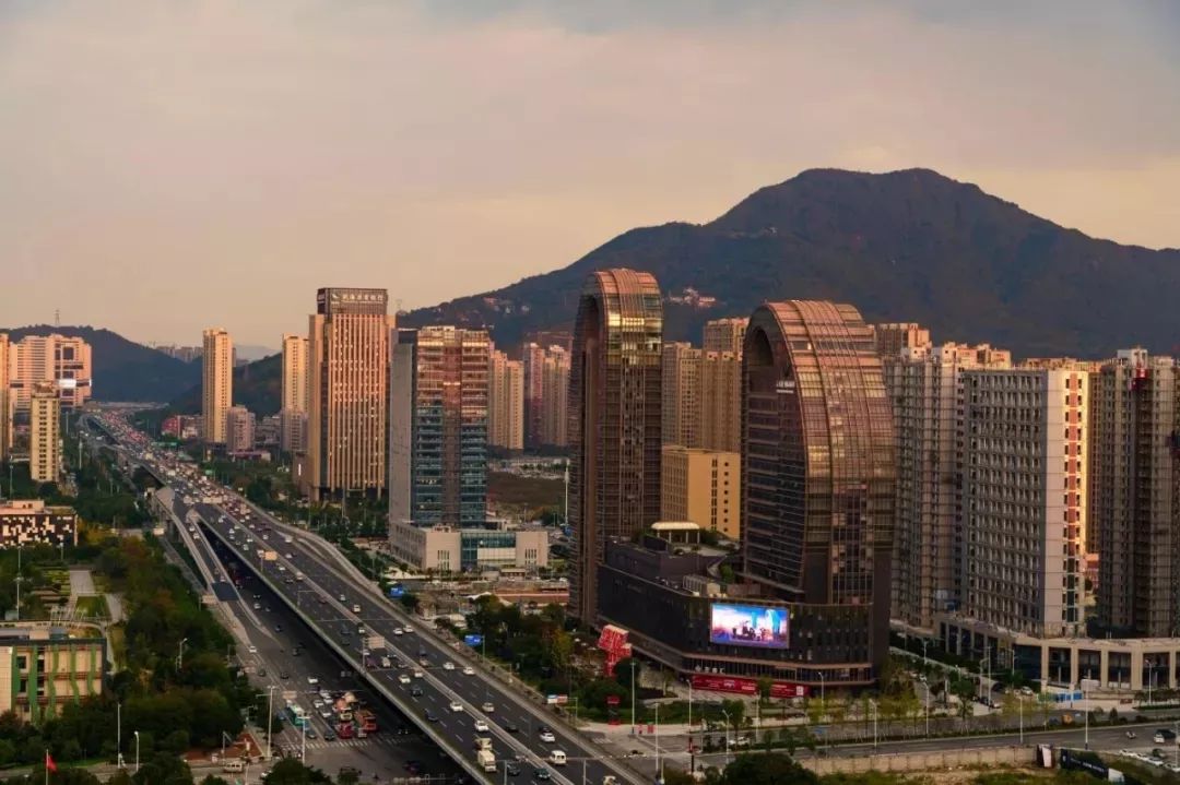 瓯海区委书记区长致大学毕业生的一封信瓯海有你更精彩