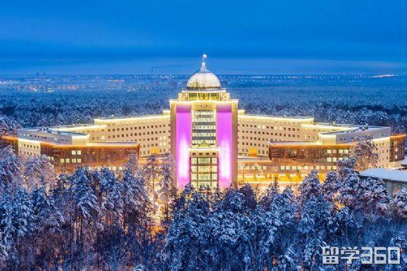 新西伯利亚国立大学我们培养着未来的科学家