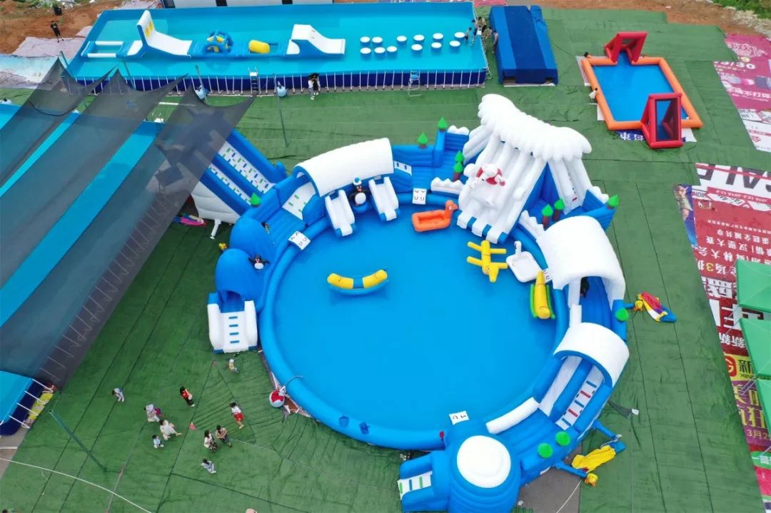 阳新大型水上乐园正式开园现场人气火爆欢乐水世界激情大冲关