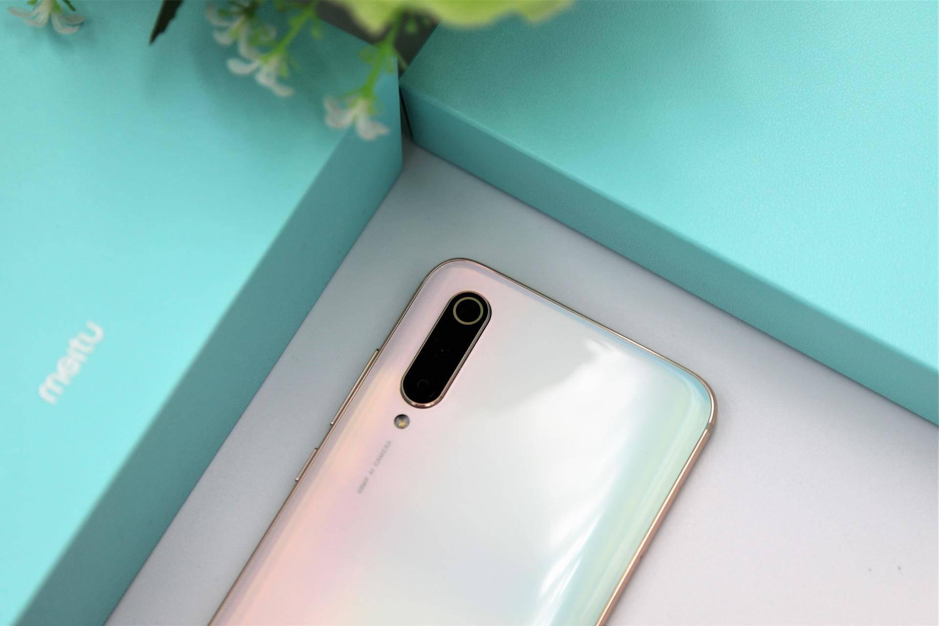 小米cc9美图定制版测评之开箱篇2599元用上美图技术值不值