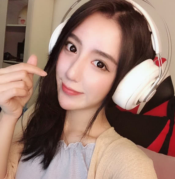 五大电竞女神盘点呆妹儿垫底第一毫无争议