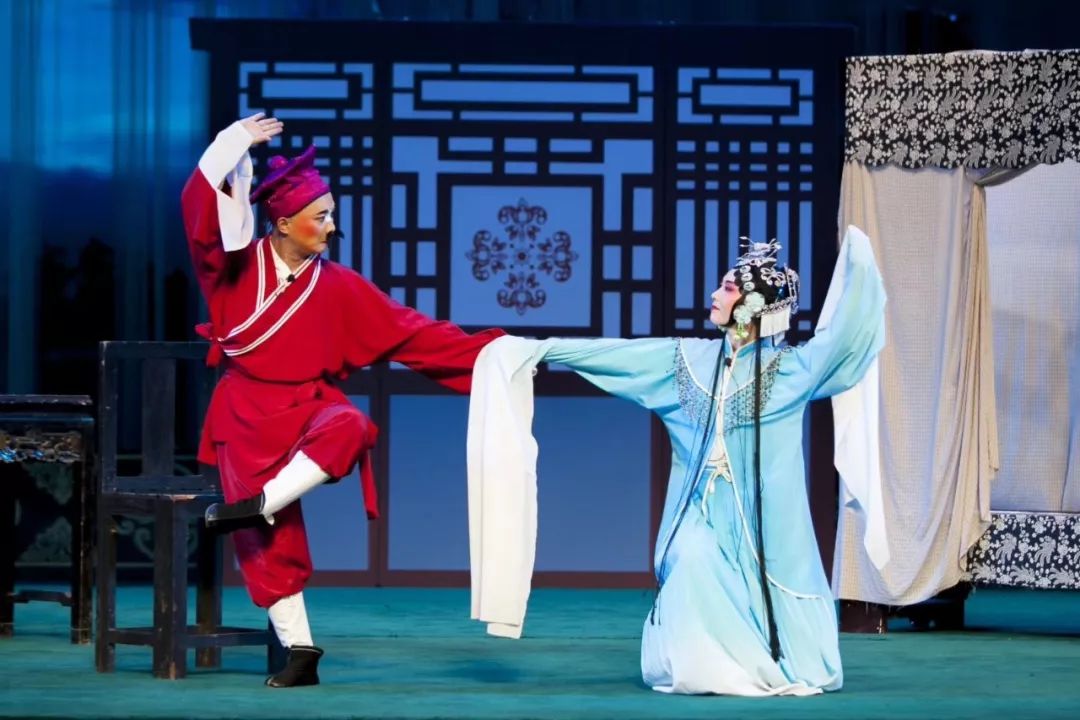 龙岩市汉剧传习中心《柴房会》小商李老三夜宿客栈偶遇鬼魂穆二娘见李