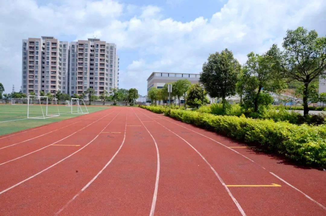 带你走进惠东这所神秘的学校_教学区