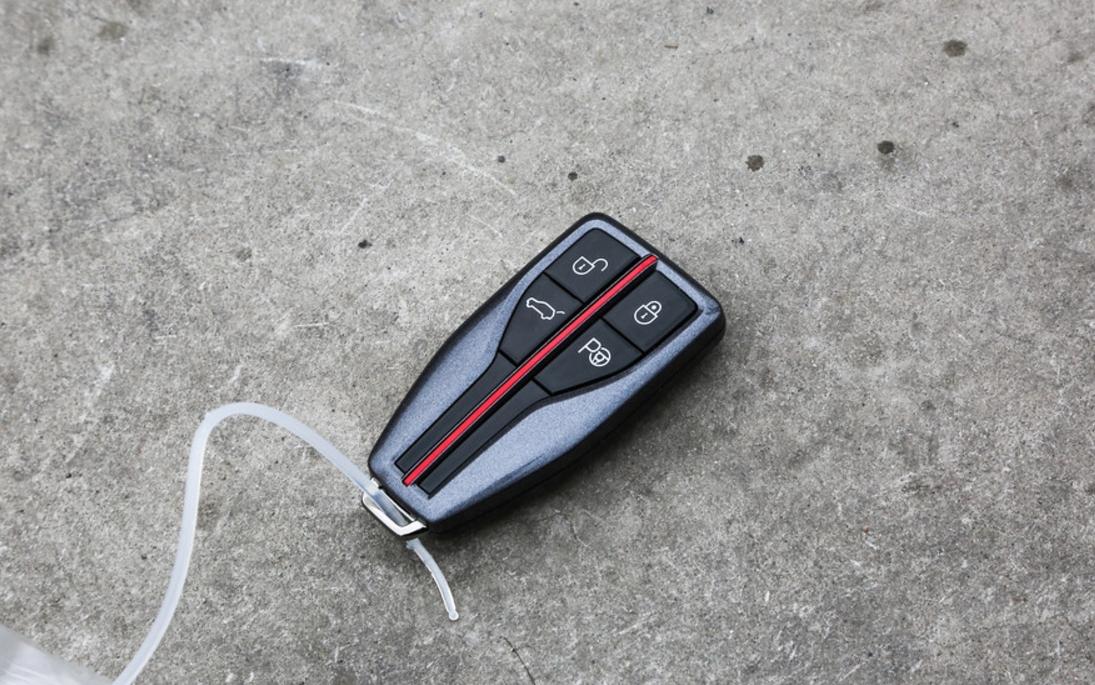 40万的红旗hs7值不值得买?有人说他比奥迪q5l强,真的吗?