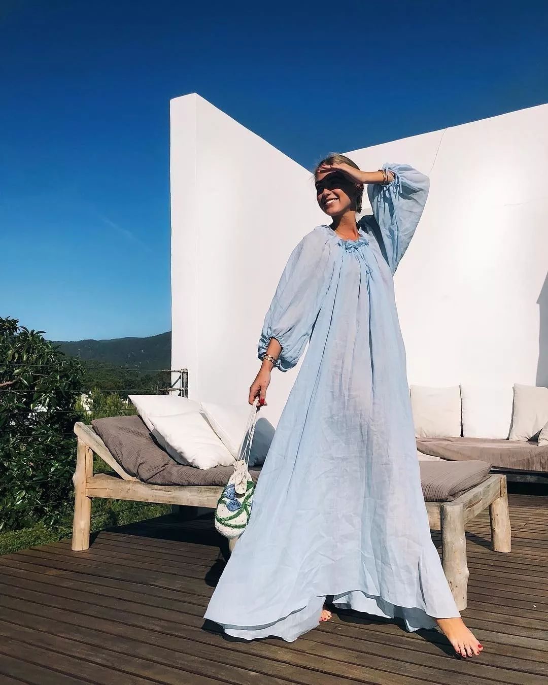 2020年的春夏流行色温柔清水蓝