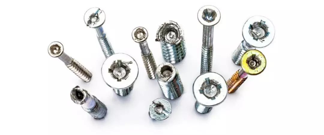 其实,单车上的内六角或者十字螺丝不少,一旦滑丝就是一件非常让人头疼