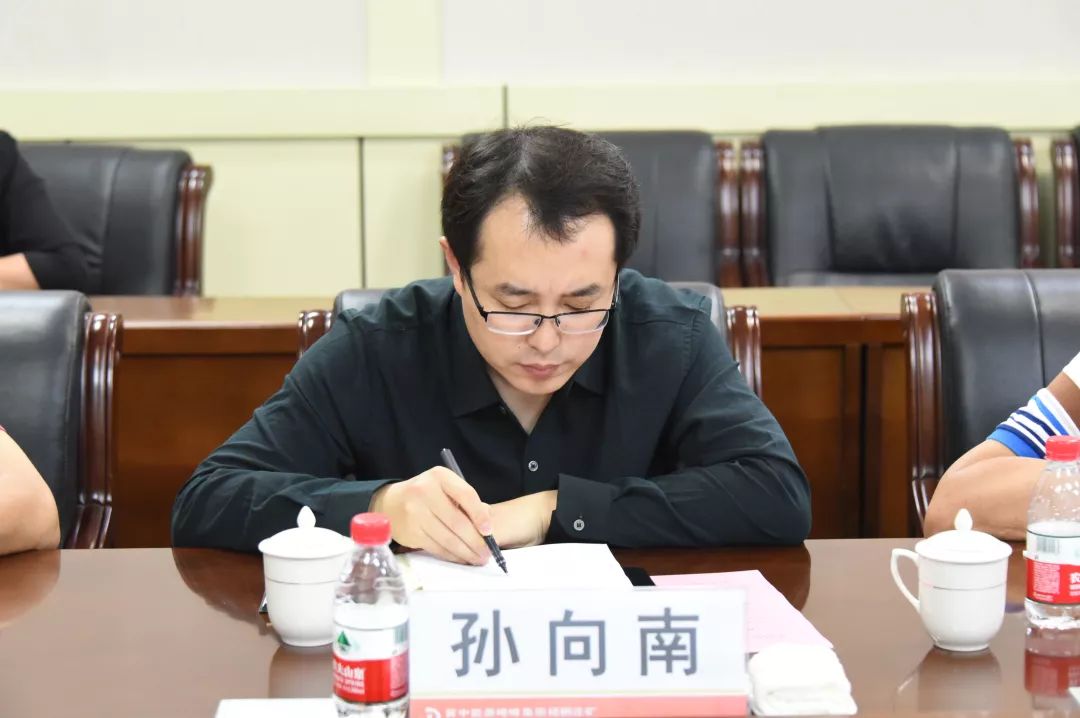 全国总工会基层工作部副部长张智君一行来邯调研指导基层组织工作