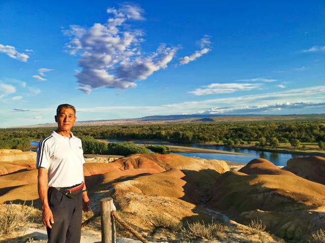 66岁退休老人坐火车游遍中国,中老年旅行有哪些福利和注意事项?