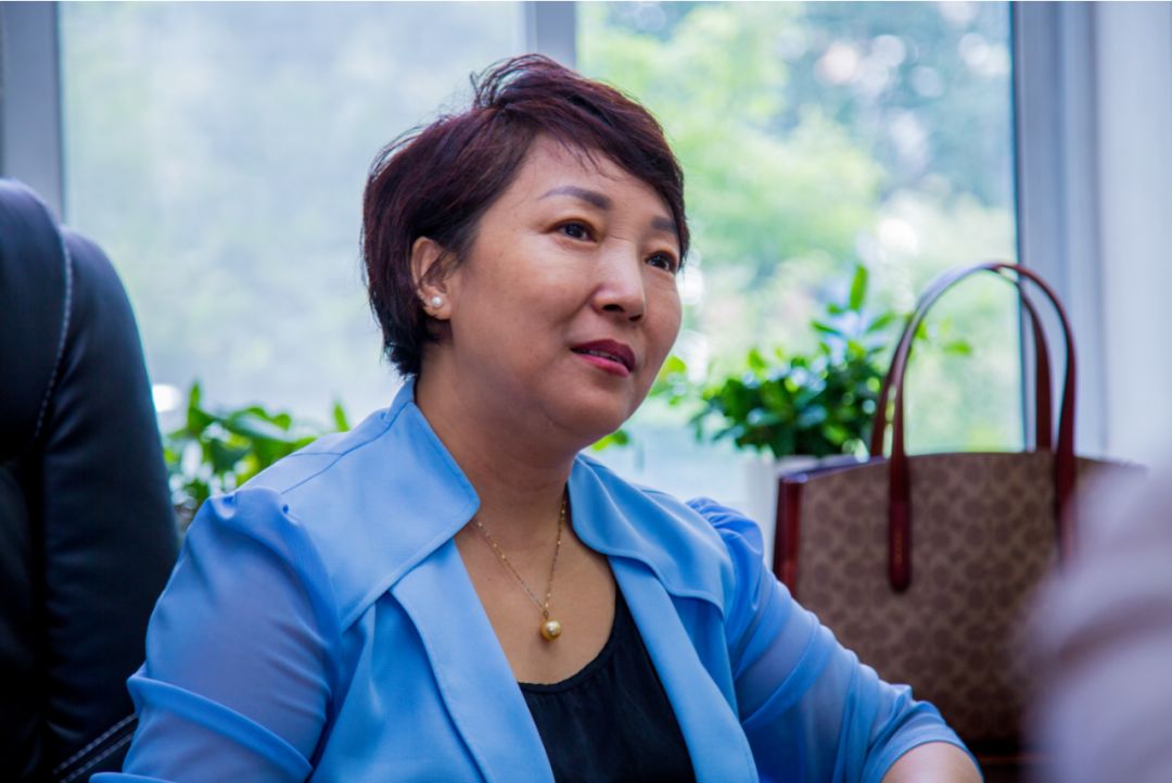 宋慧乔宋仲基离婚,律师揭露血一样的真相:关于钱,性,爱