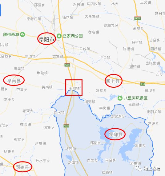 南臨淮河,北依潤河,中貫105國道,阜六高速公路,阜六鐵路,328省道,有兩